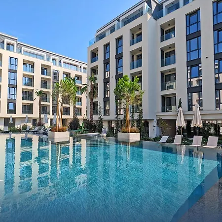 Azur Premium Sankt Konstantin & Helena