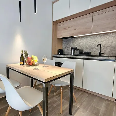 Azur Premium Apartamento *