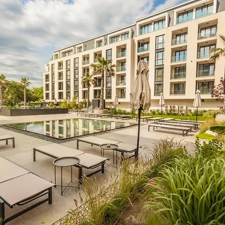 Azur Premium Apartament *