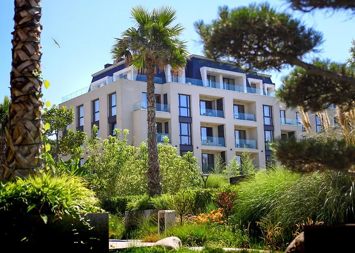 Azur Premium شقة *